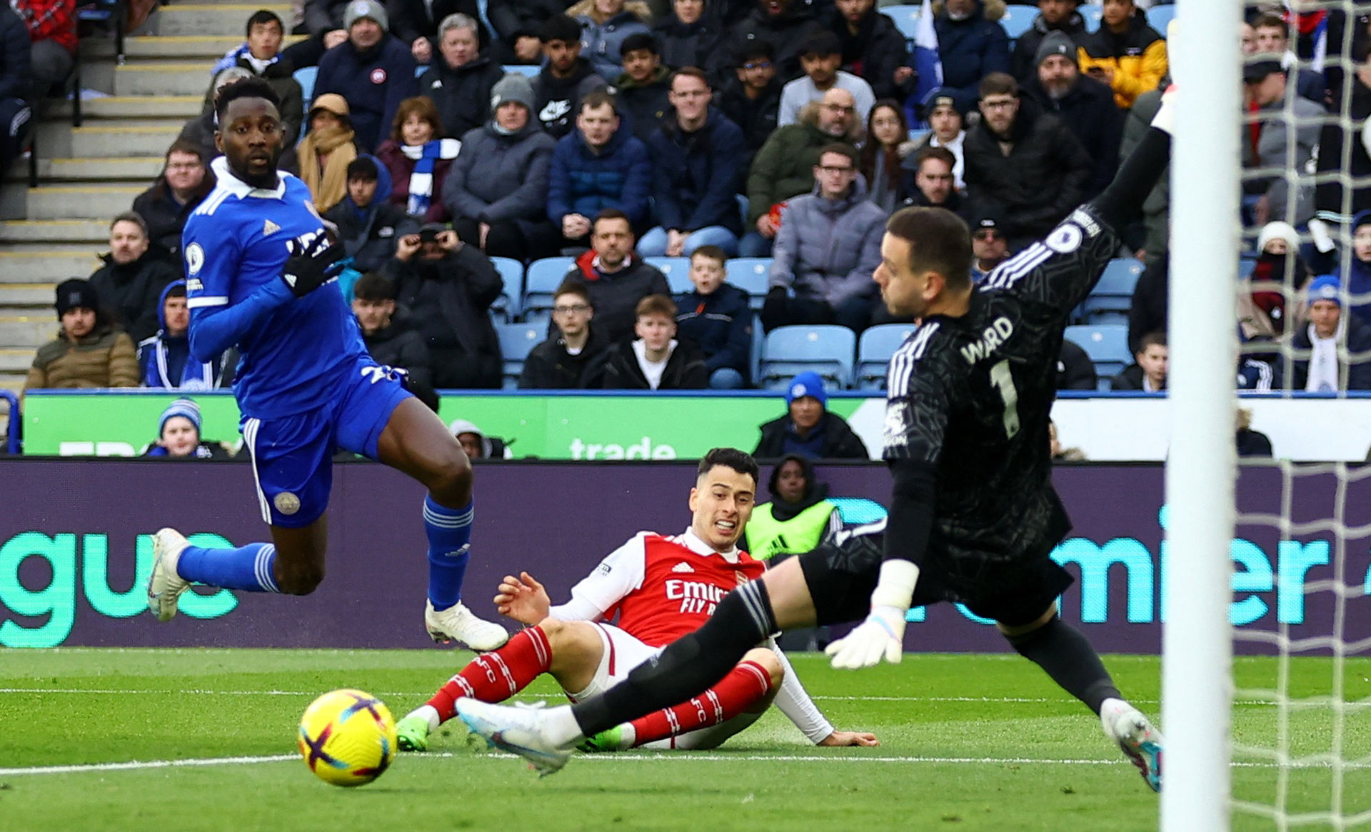 逐渐从锋线 逐渐从锋线