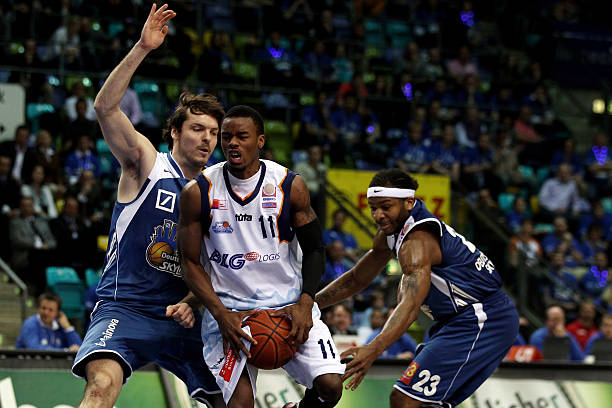 他在本赛季 他在本赛季