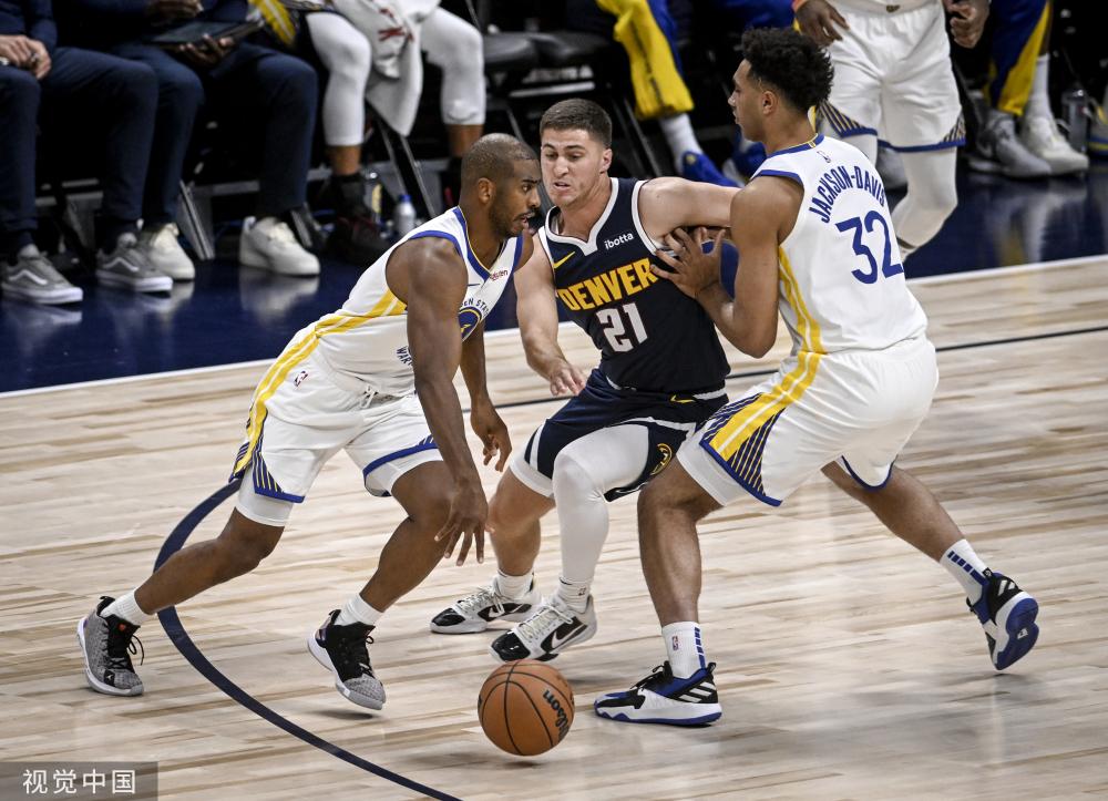 更彰显了国 更彰显了国